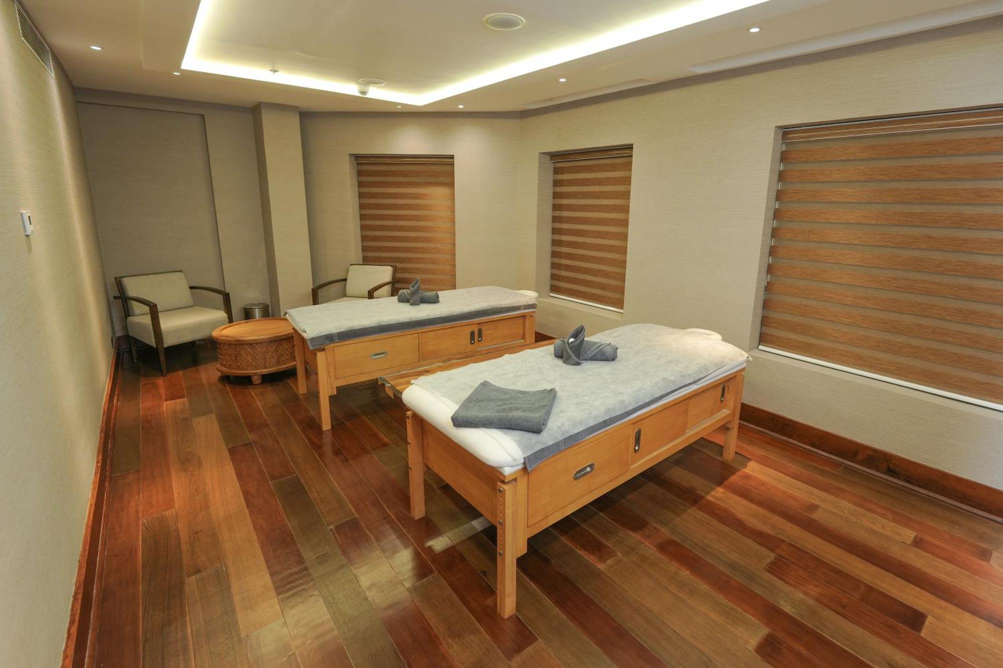 Gokulam Grand Trivandrum Thiruvananthapuram Eksteriør bilde